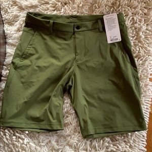 Lululemon Kahuna Short II size 38